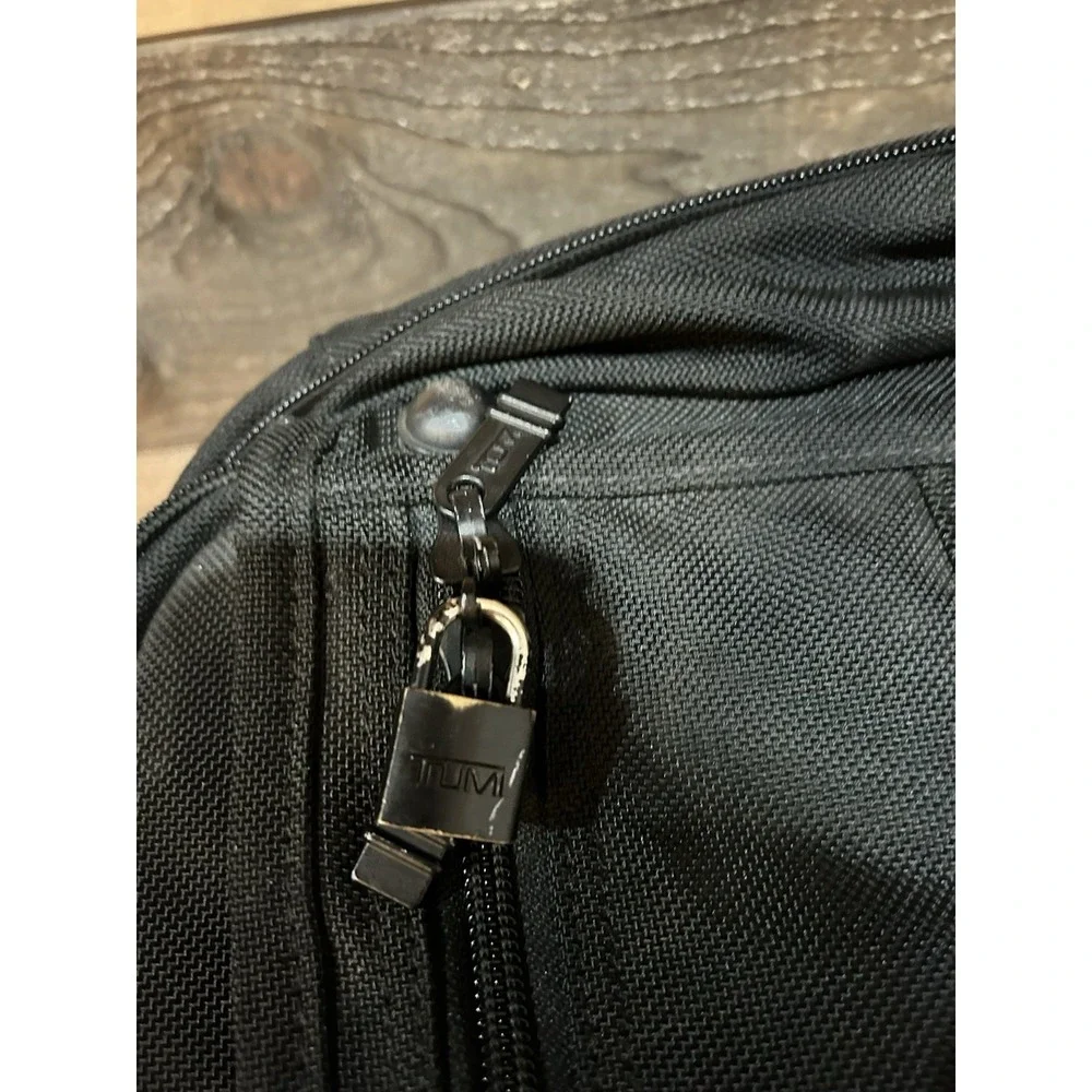 Vintage Tumi USA Black Ballistic Nylon Luggage Carry on Garment Bag 21